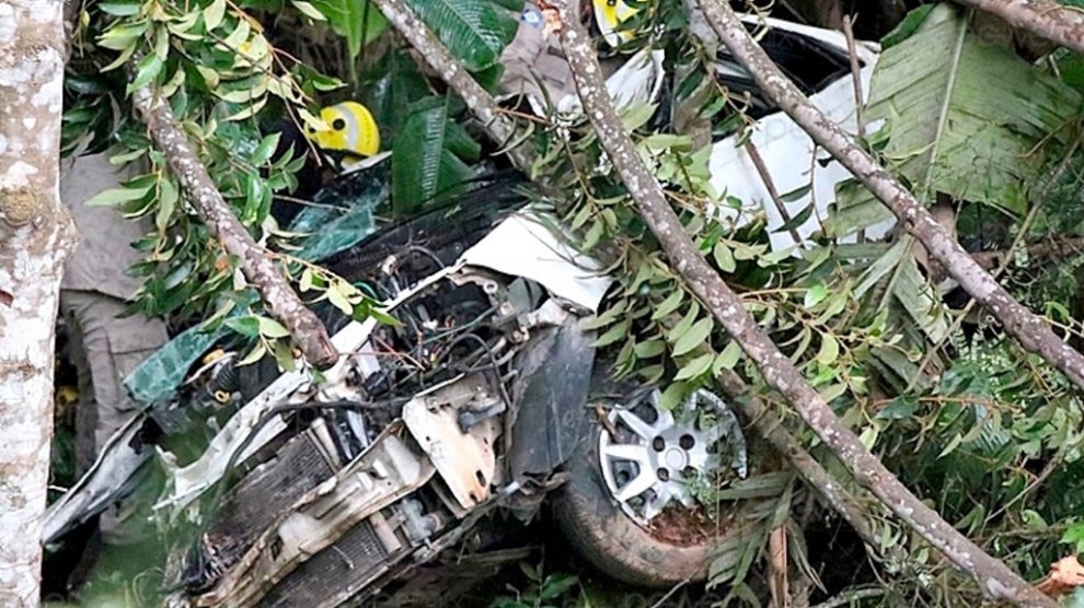 Trag�dia no Natal: em Nova Mutum carro capota, 5 pessoas morrem e 4 ficam feridas