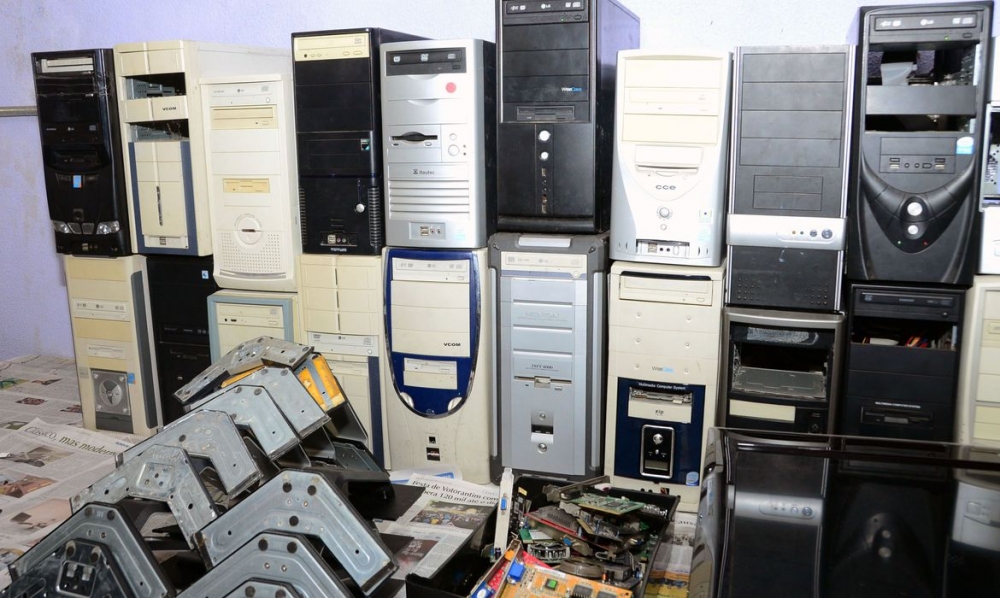 Decreto obriga empresas a recolherem lixo eletr�nico