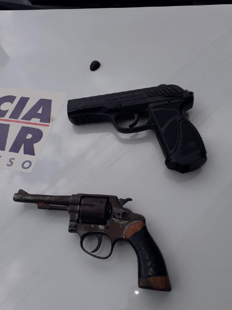 Policiais desconfiam de aus�ncia de funcion�rios e frustam roubo em loja no centro de Cuiab�