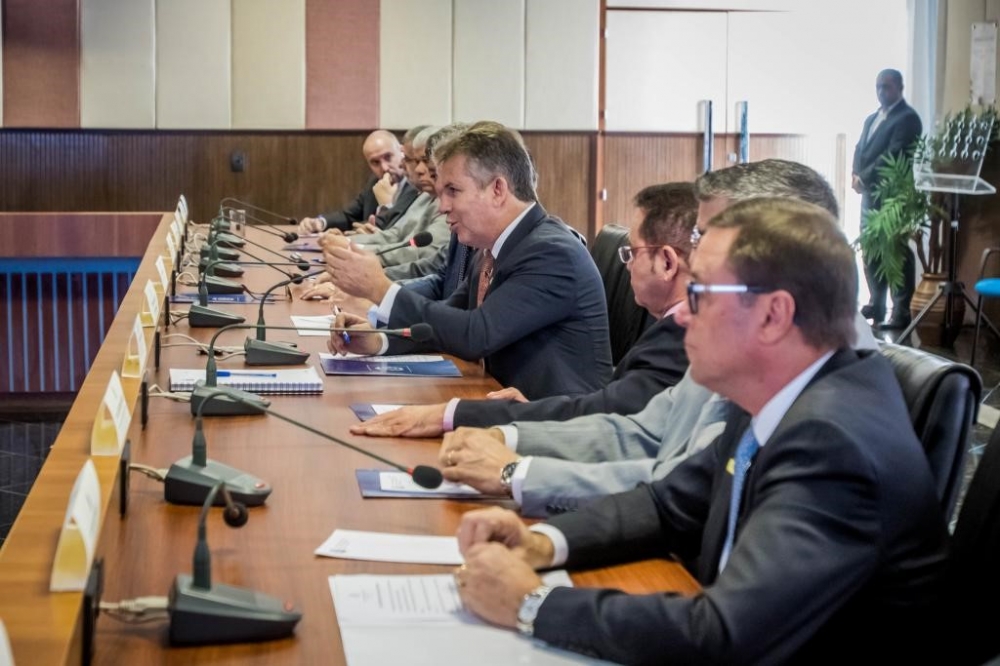 Governador pede apoio do presidente para cobran�a de cr�ditos de carbono