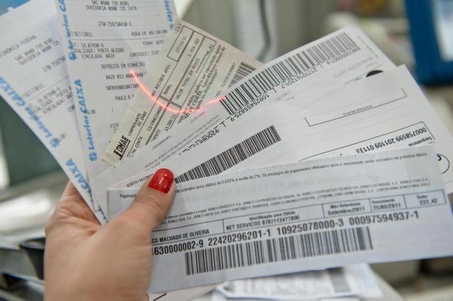 Clientes podem pedir prorroga��o do pagamento de d�vidas em bancos, orienta Procon