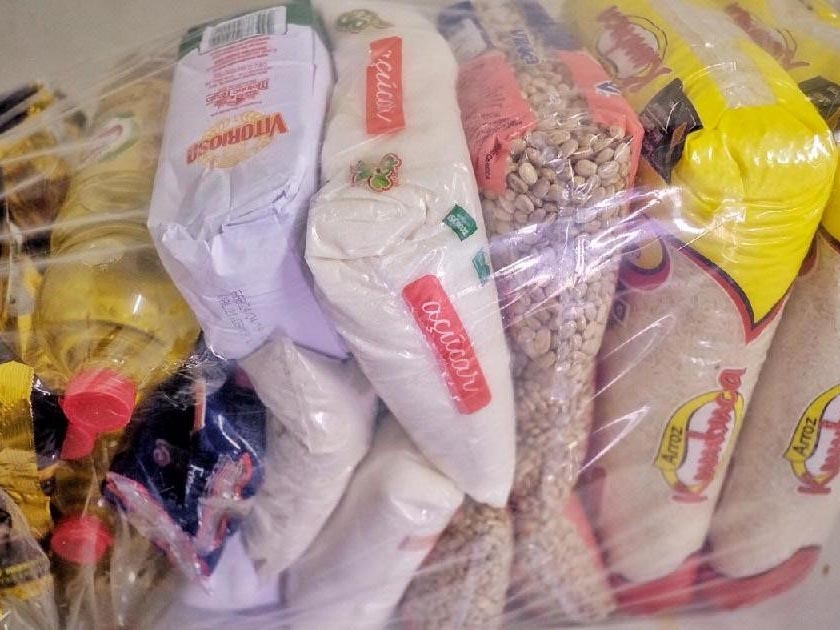 Governo de Mato Grosso beneficia mais de 55 mil fam�lias com kit de alimenta��o escolar