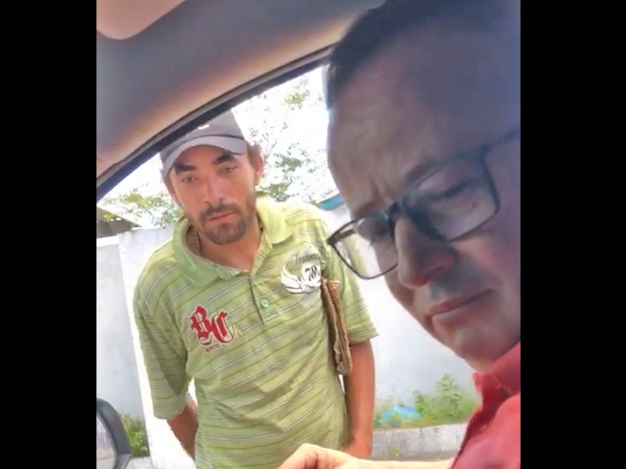 Homem que agrediu morador de rua em Sinop diz ao delegado que est� arrependido