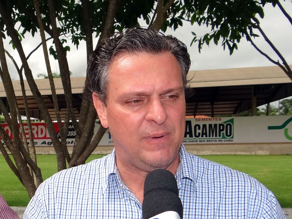TRE concede diploma para Carlos F�varo; posse deve ocorrer a qualquer momento
