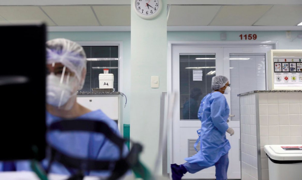 Medo de cont�gio esvazia setores de hospitais e laborat�rios privados