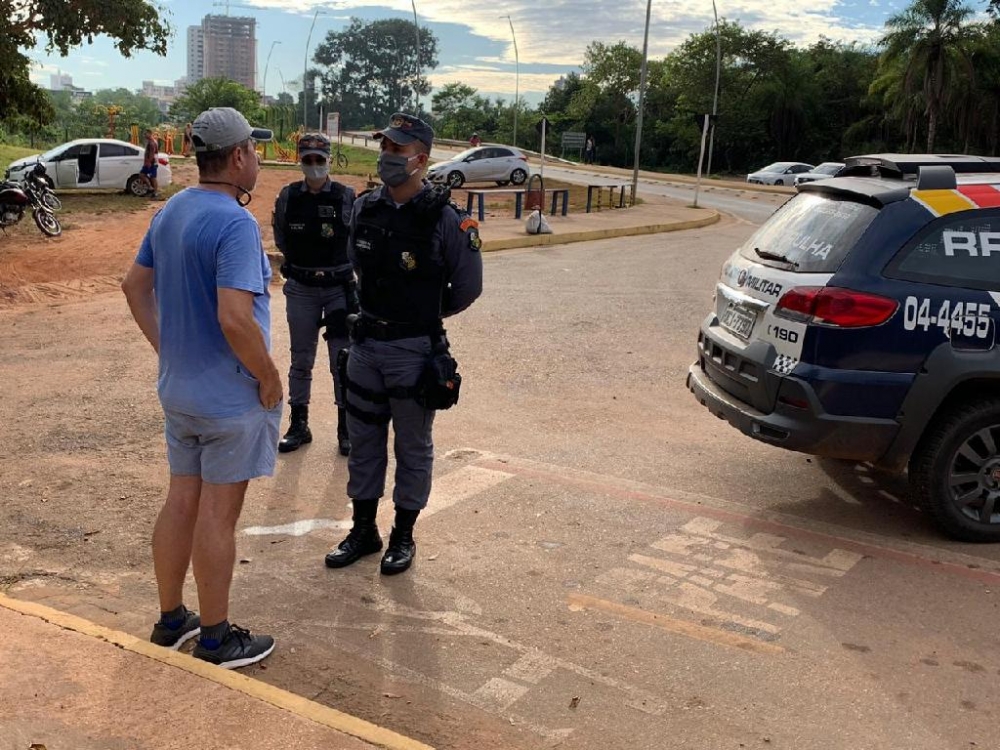 PM come�a a fiscalizar uso obrigat�rio de m�scaras durante atividades f�sicas em parques