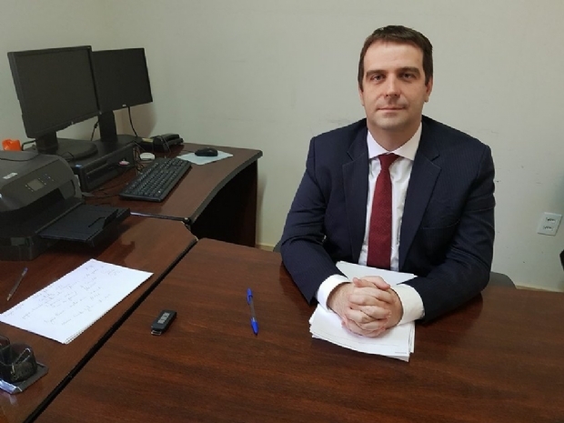 Liminar obriga que fam�lia de Ju�na se isole ap�s contato com infectado; multa de R$ 10 mil por viola��o