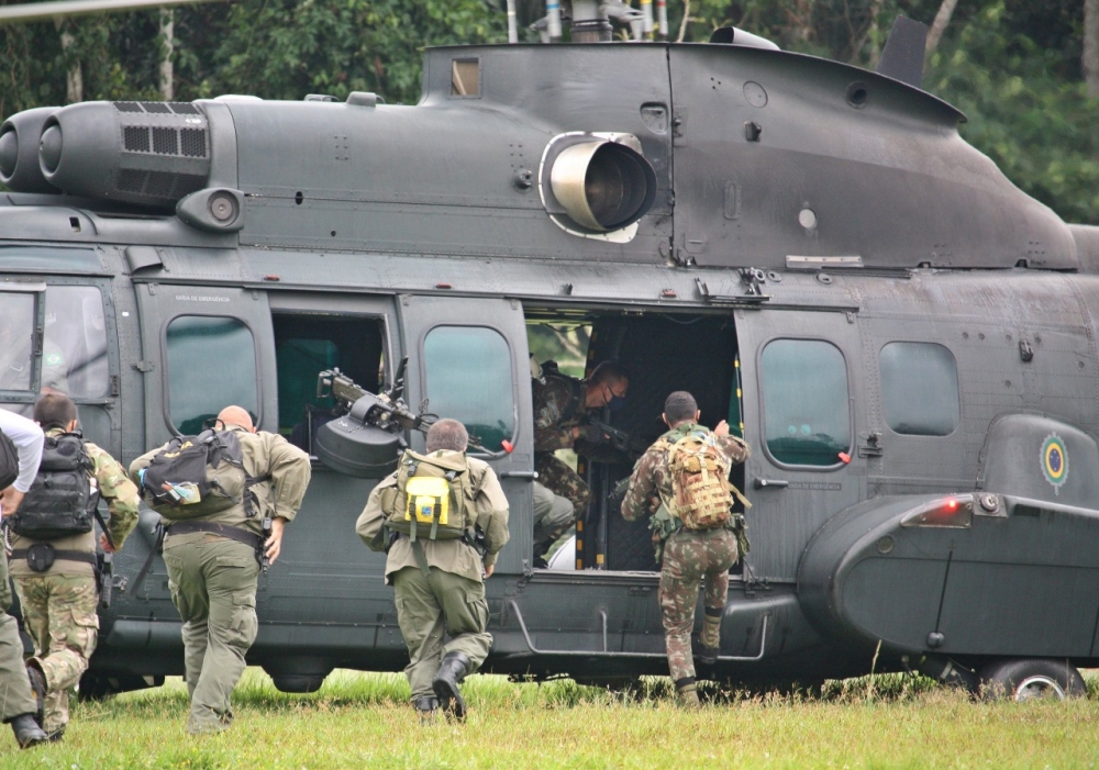 Na Amaz�nia Legal, militares agem na Opera��o Verde Brasil 2