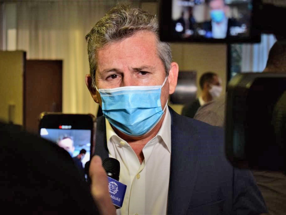 Governo de MT prop�e adicional a servidores da linha de frente do combate � covid-19
