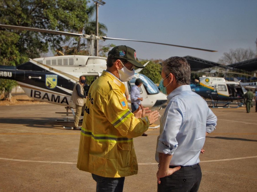 Ministro do Meio Ambiente sobrevoa inc�ndios no Pantanal junto com o governador de MT 