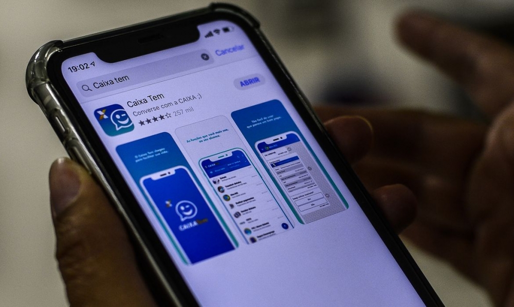 Caixa credita R$ 1,3 bi de aux�lio para nascidos em novembro