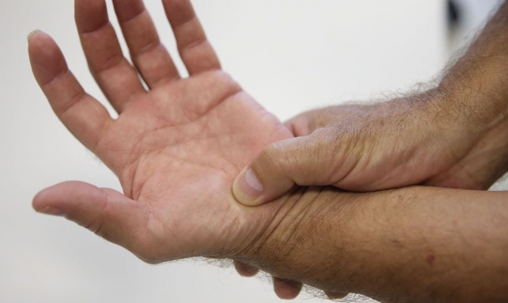Pacientes com doen�as reum�ticas devem manter tratamentos na pandemia
