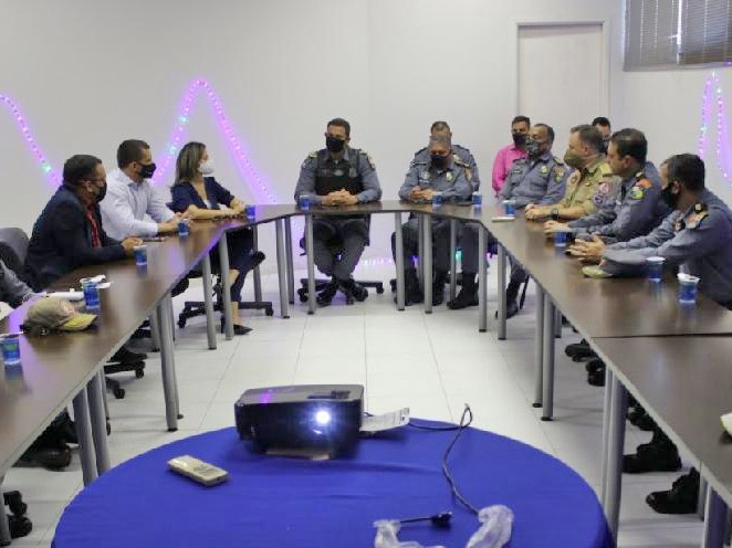 Pol�cia Militar e Bombeiros lan�am Opera��o Natal Feliz para arrecadar brinquedos e alimentos
