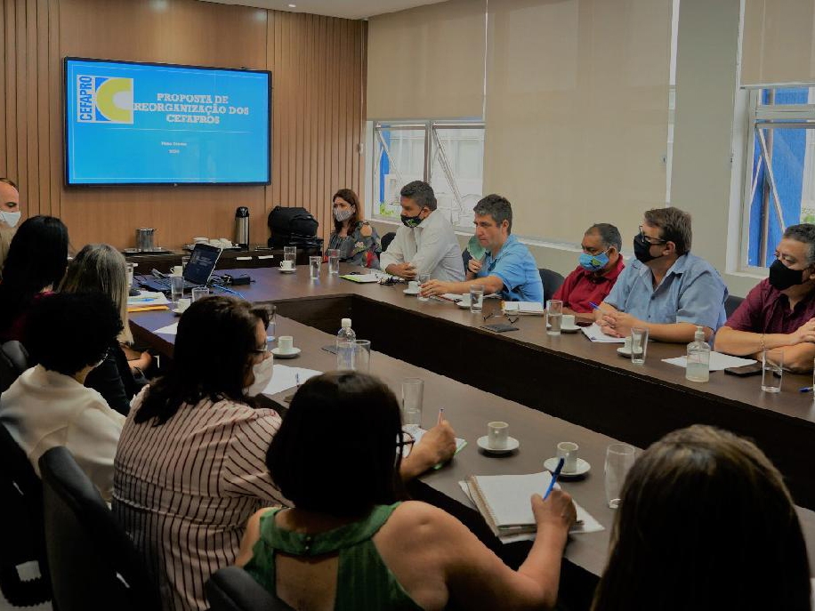 Secret�rio de Educa��o refor�a que todos os polos do Cefapro permanecer�o abertos