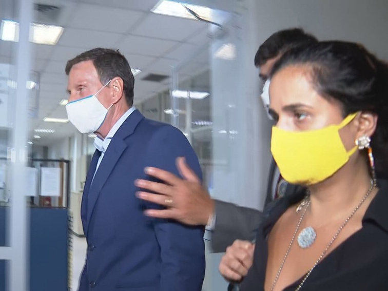 Prefeito Marcelo Crivella � preso em opera��o da pol�cia e do MPRJ