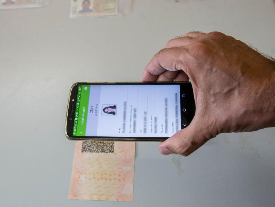 Detran-MT alerta para golpe de venda de CNHs falsas 
