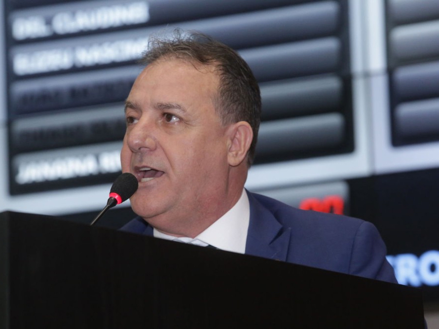 Deputado Silvio F�vero est� internado com Covid-19 tem dificuldades respirat�rias e � intubado em hospital em MT 