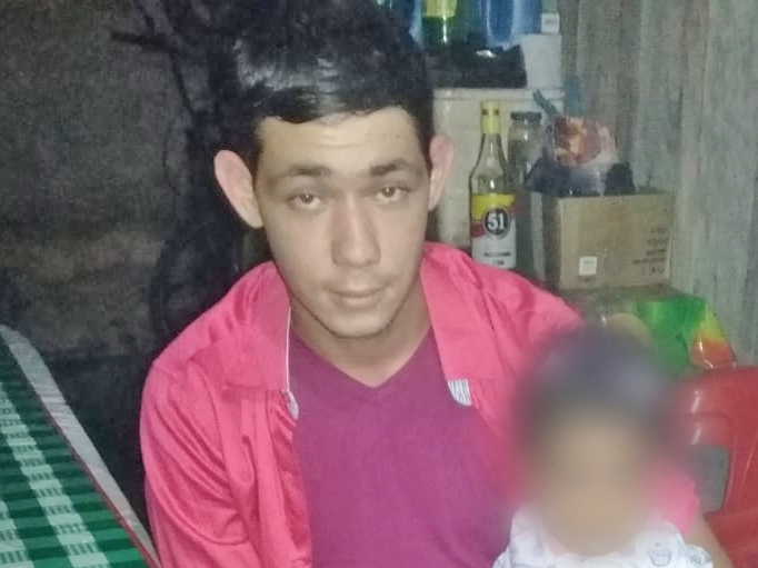 Pai mata o pr�prio filho com tiro acidental em Ju�na 