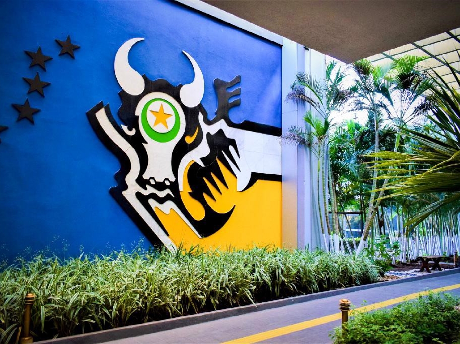 Governo atualiza medidas e autoriza drive-thru e sistema pegue-leve de restaurantes at� 20h45