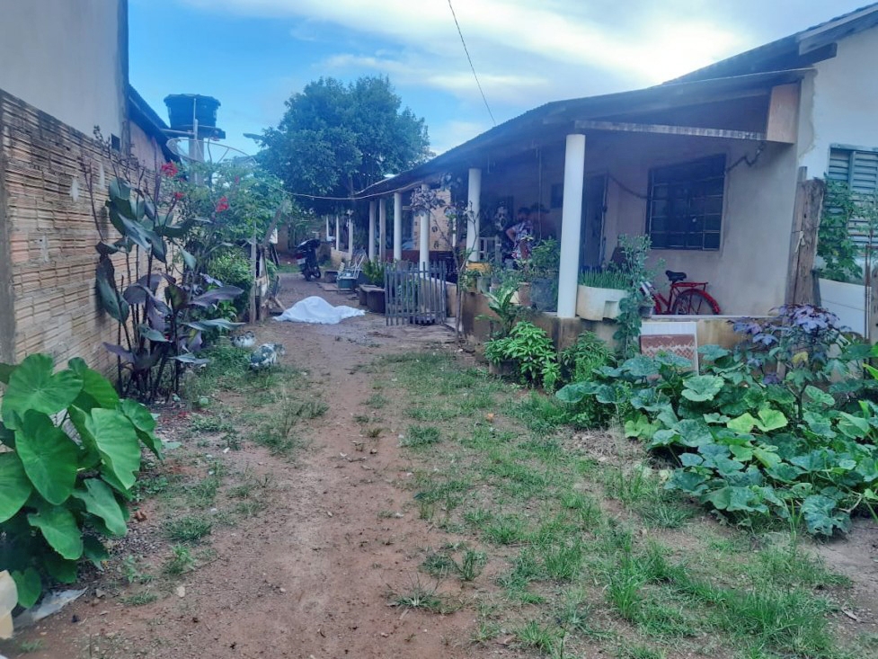 Vendedora � assassinada a tiros em Col�der