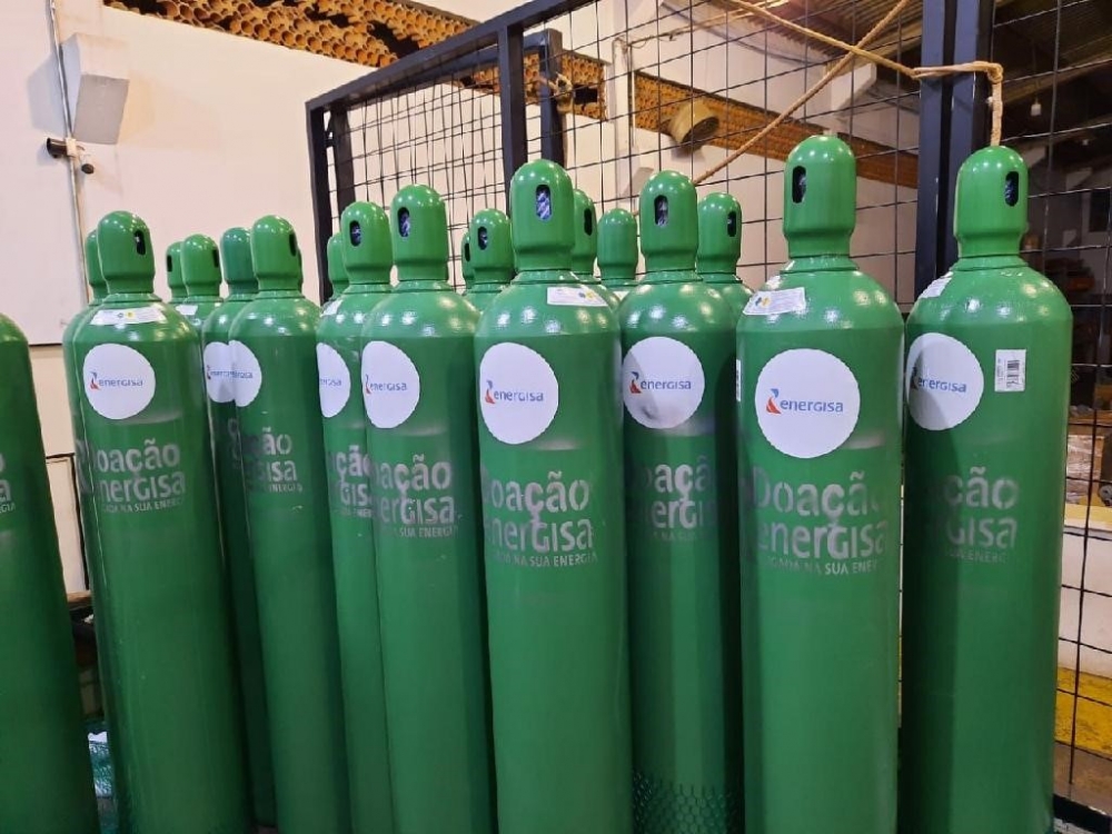 Sete Munic�pios do Noroeste recebem cilindros de oxig�nio doados pela Energisa 