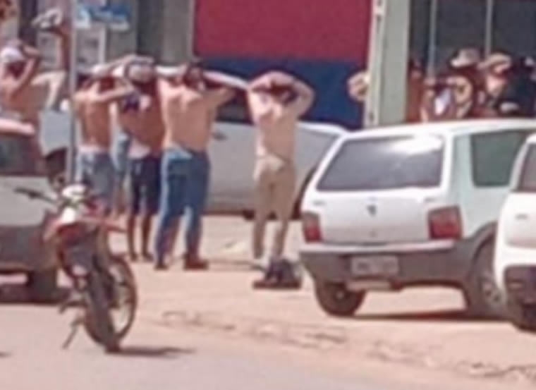 Bandidos invadem dois bancos ao mesmo tempo em Nova Bandeirantes e fogem com ref�ns