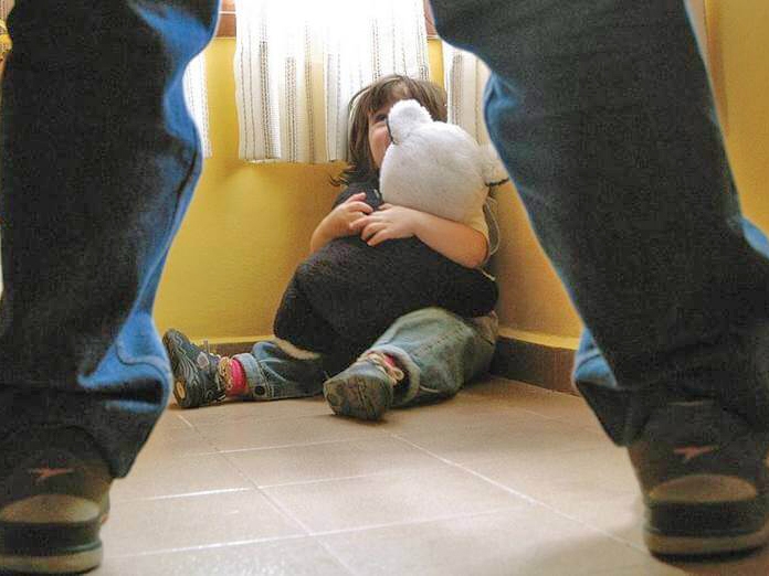 Pai � condenado a 43 anos de pris�o por estupro e tentativa de aborto da pr�pria filha em Pocon�