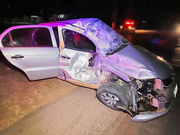 Motorista morre ap�s ter carro atingido por caminh�o na MT-449 