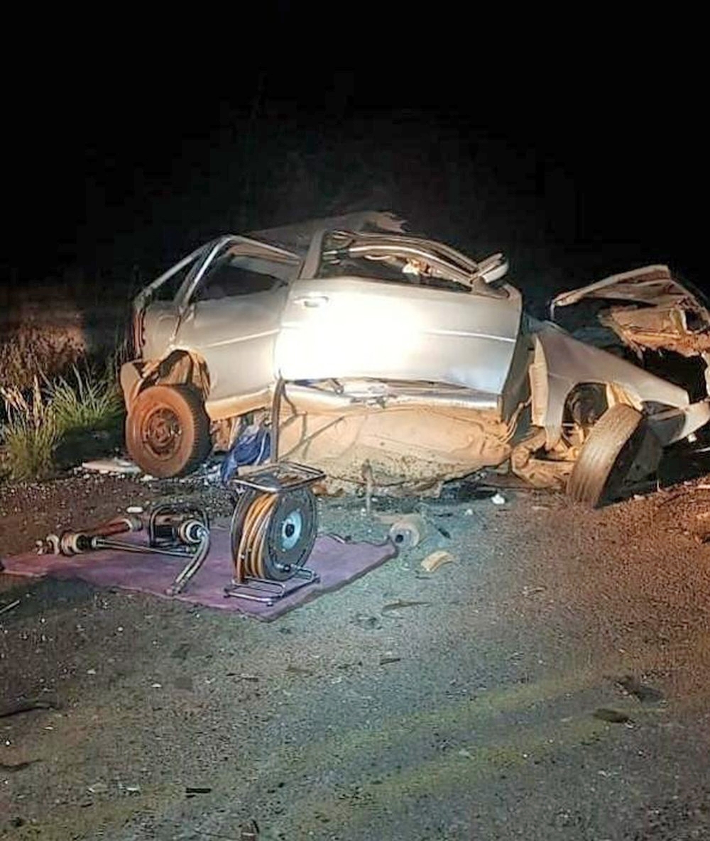 Tr�s pessoas morrem e duas ficam feridas em acidente em rodovia de Canarana, MT 