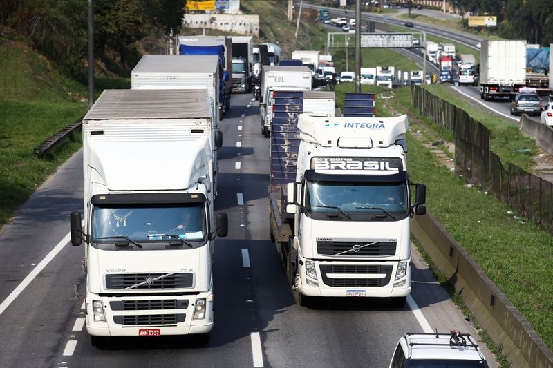 Acabam bloqueios em Mato Grosso nas BRs-163 e 364; �ltimo trecho liberado foi em Lucas do Rio Verde 