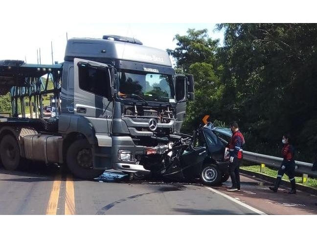 Acidente mata fam�lia inteira que vinha do Rio de Janeiro passar as festas de fim de ano em Mato Grosso