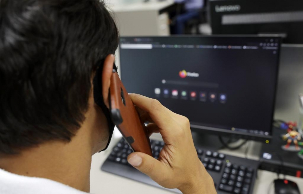 Operadoras comunicam redu��o na conta de telefone e internet ap�s corte de impostos do Governo de MT 