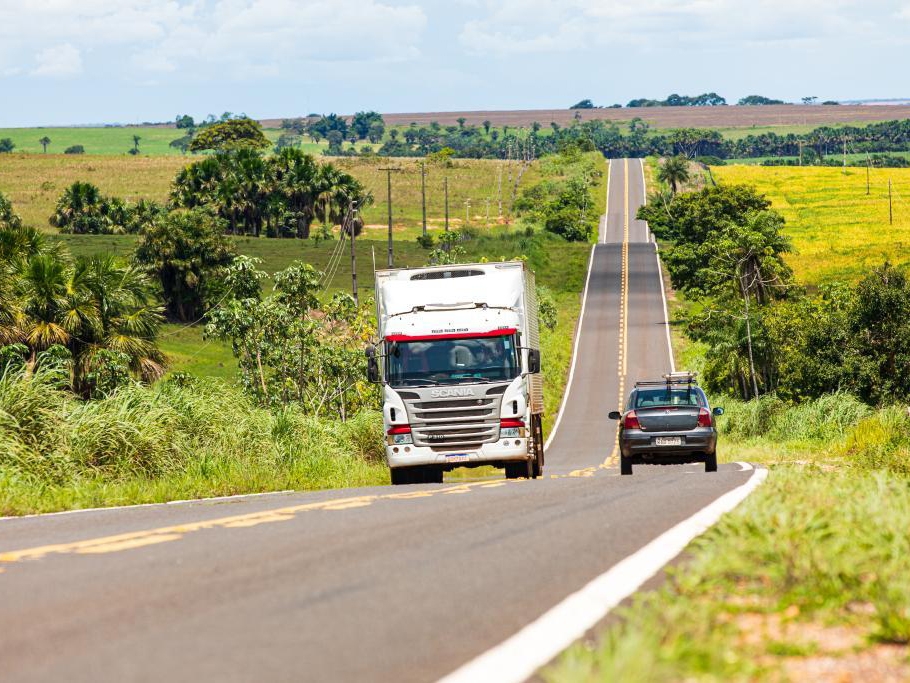 Licenciamento de ve�culos com placas final 1, 2 e 3 deve ser pago at� final de mar�o 