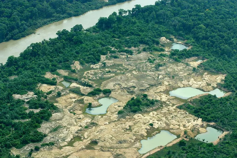  Minist�rio P�blico requer suspens�o de lei que autoriza atividade mineral em Aripuan�