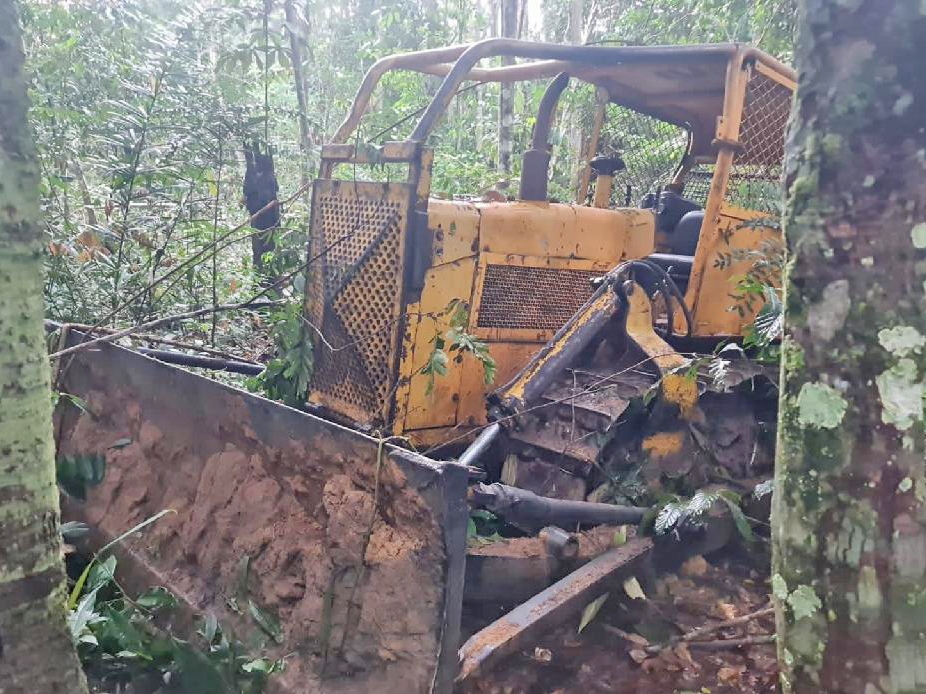 Batalh�o Ambiental de Mato Grosso apreende dois tratores e prende homem por desmatamento ilegal 