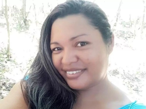 Mulher � morta a facadas dentro da pr�pria casa em V�rzea Grande - MT