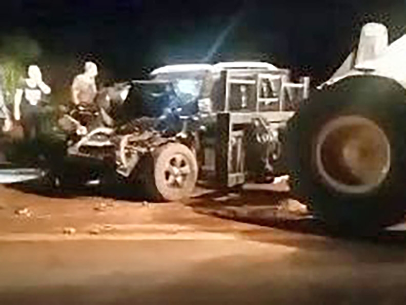Acidente envolvendo carro e p�-carregadeira mata crian�a de 4 anos em Cl�udia MT 