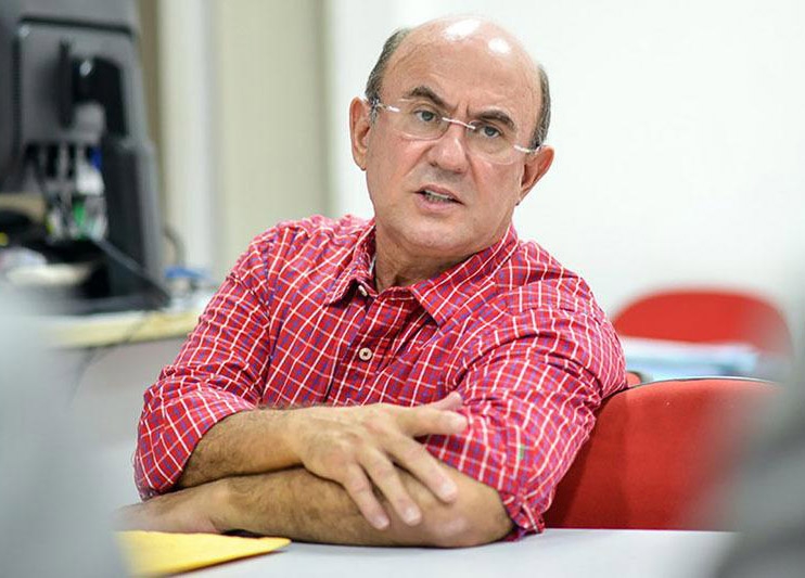 Em regime semiaberto, Riva inicia trabalho como corretor de im�veis em Cuiab� 