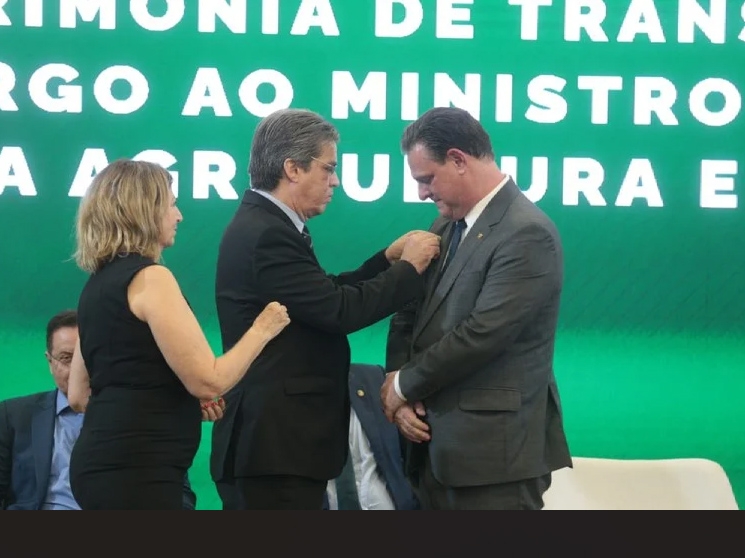 Carlos F�varo assume Minist�rio da Agricultura e diz que combate � fome ser� um dos desafios da pasta