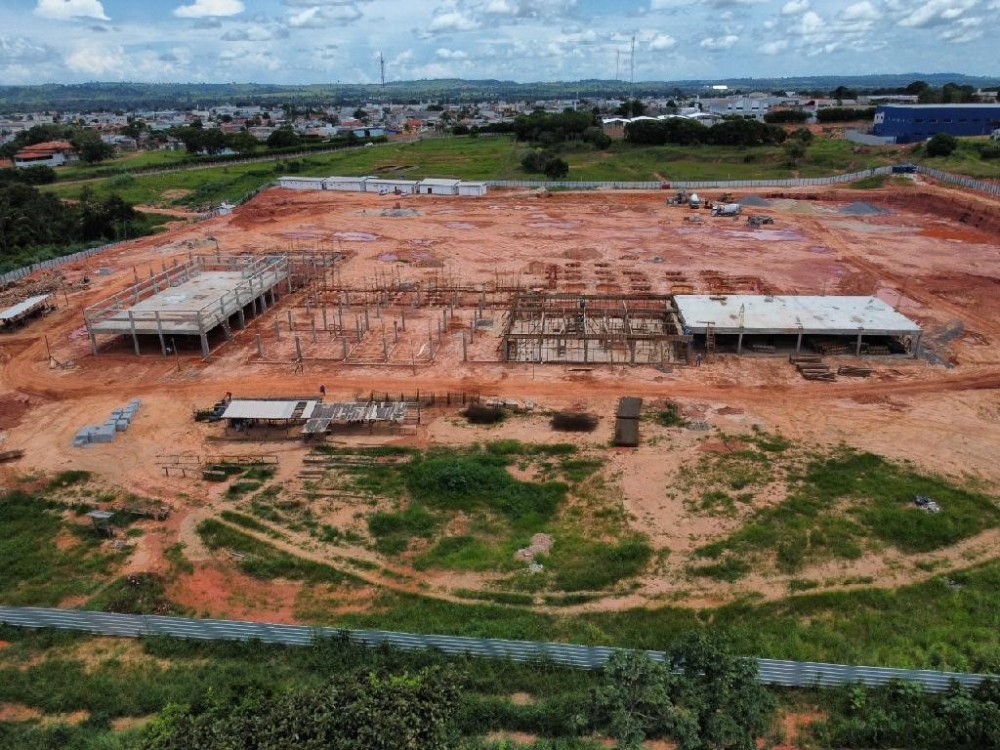 Governo de Mato Grosso diz que obras dos 4 novos Hospitais Regionais est�o dentro do cronograma 