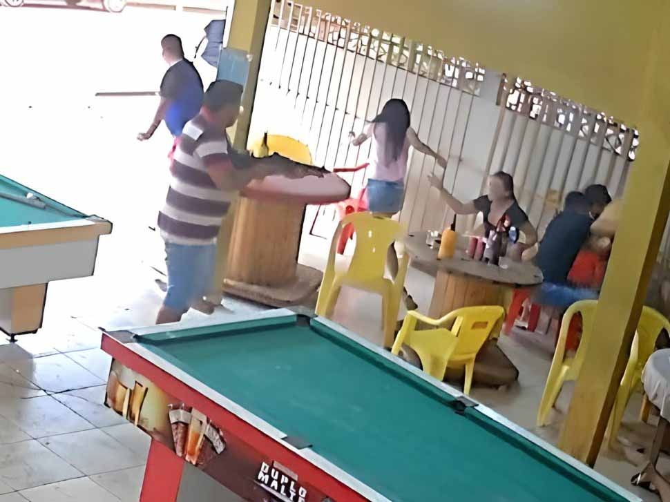 Defesa de autor de chacina preso diz que tiro que matou crian�a em chacina foi acidental