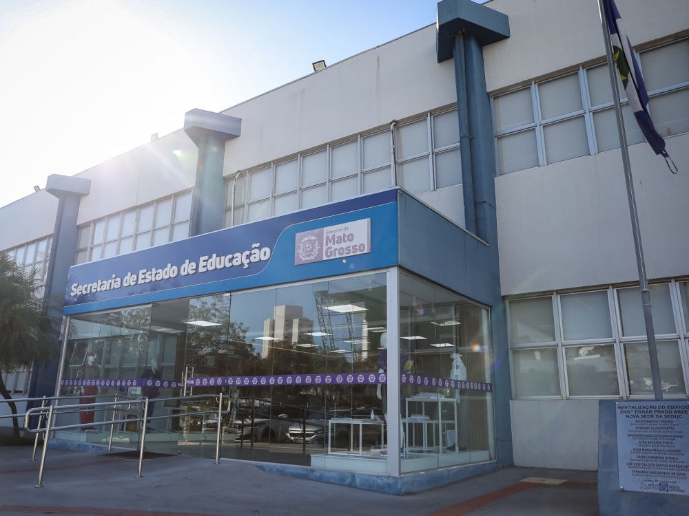 Governo vai come�ar a instalar c�meras de monitoramento nas escolas estaduais de Mato Grosso
