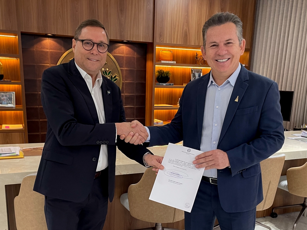 Mauro Carvalho assume Senado e F�bio Garcia a Casa Civil