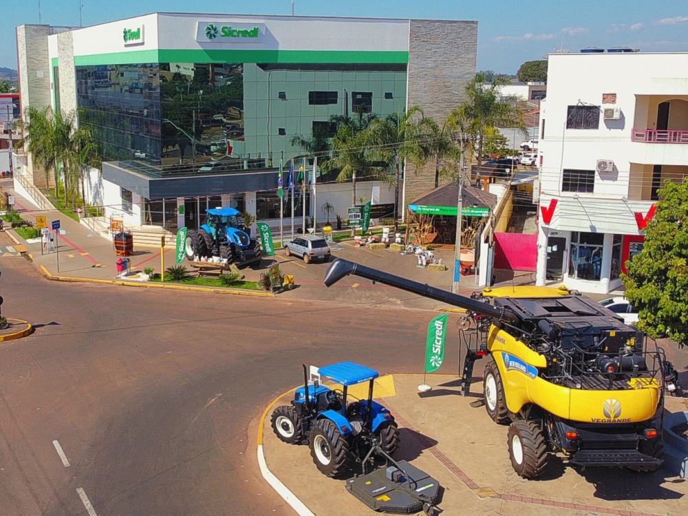 Vitrine Agro Sicredi: Exposi��o de m�quinas e implementos agr�colas refor�a a chegada do Plano Safra.