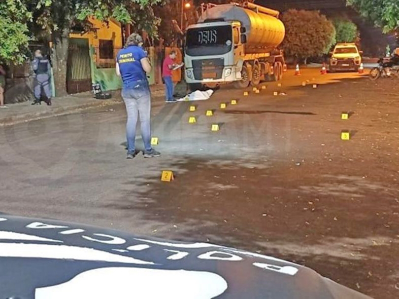 Em briga por uso de banheiro, jovem morre e irm� fica ferida em Tangar� da Serra