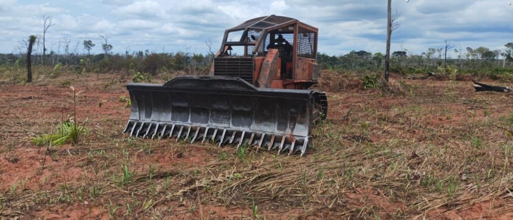  Sema e Dema apreendem m�quinas, tratores e armas de fogo durante fiscaliza��o ambiental