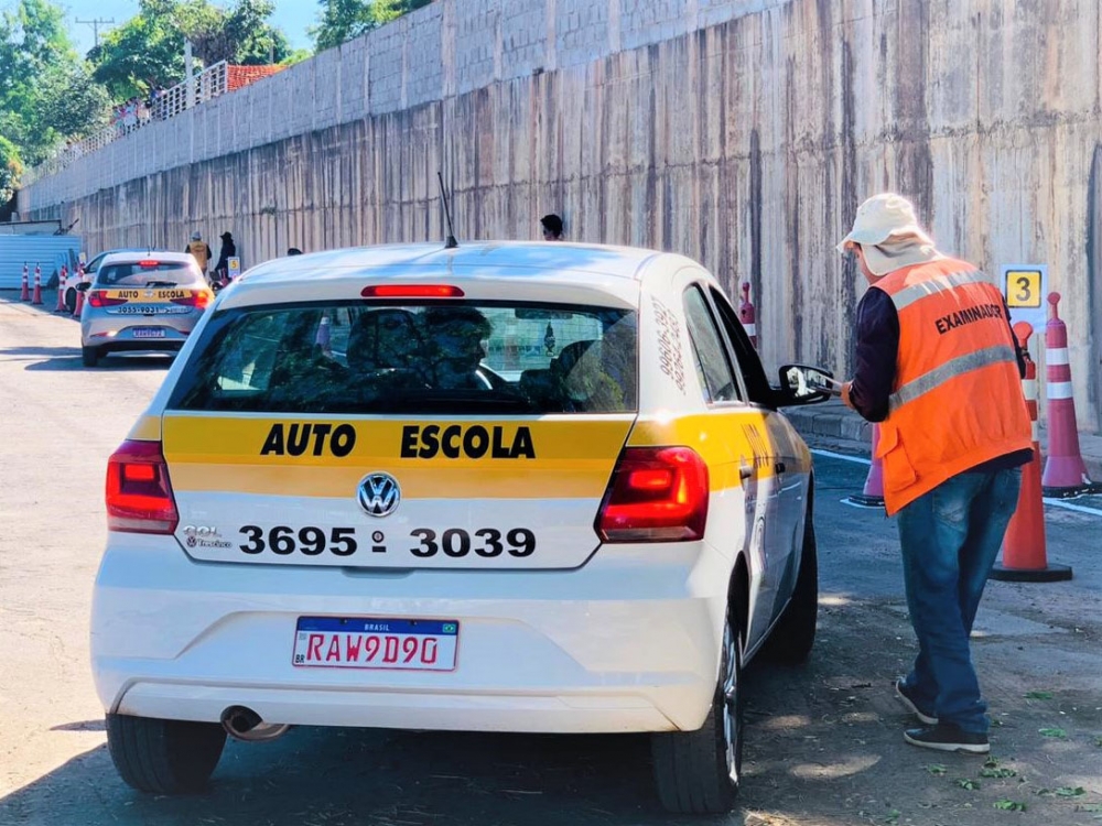 Prazo para tirar a 1� CNH � prorrogado por mais um ano para processos iniciados entre 2019 e 2023