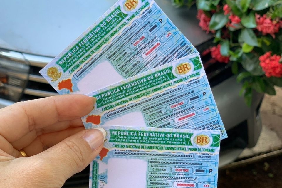 Governo de MT vai pagar carteira de motorista para pessoas de baixa renda 