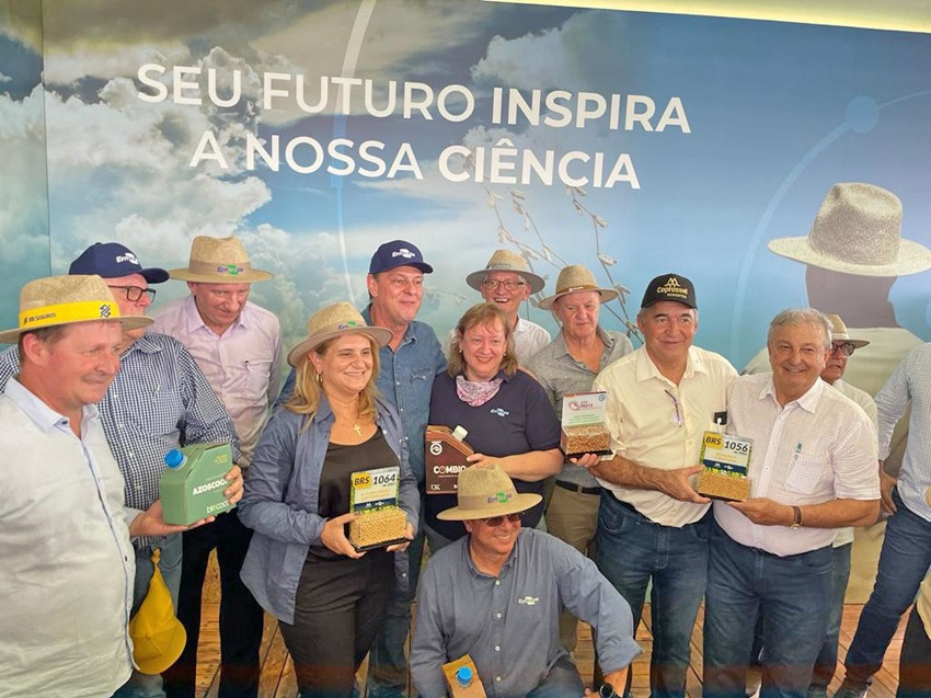 Ministro da Agricultura participa de lan�amentos da Embrapa e destaca relev�ncia da Ci�ncia na transforma��o do agro brasileiro
