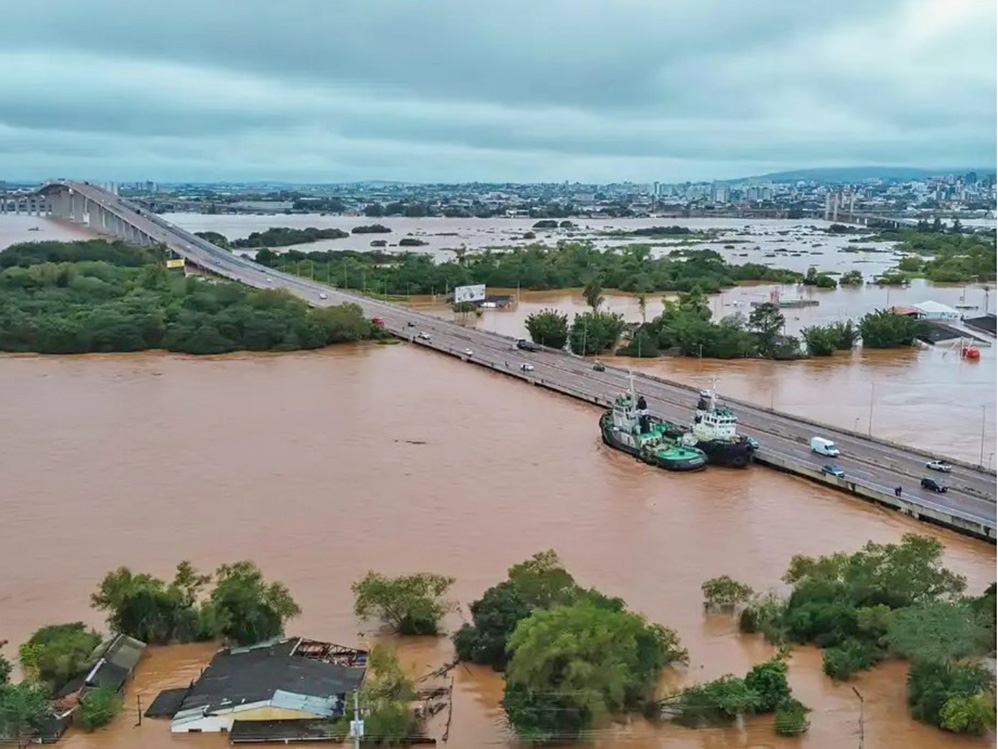 Governador prop�e envio de R$ 50 milh�es para ajudar na reconstru��o do Rio Grande do Sul